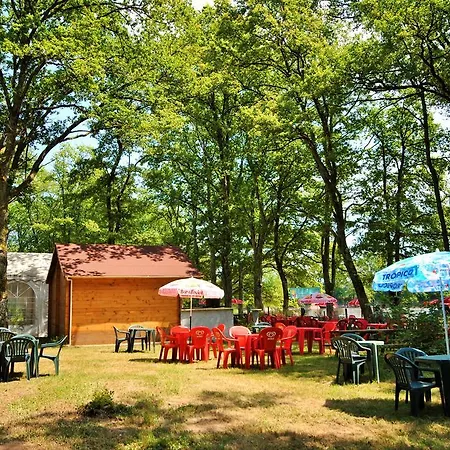 Chalet B1 * Saint-Fargeau-Ponthierry